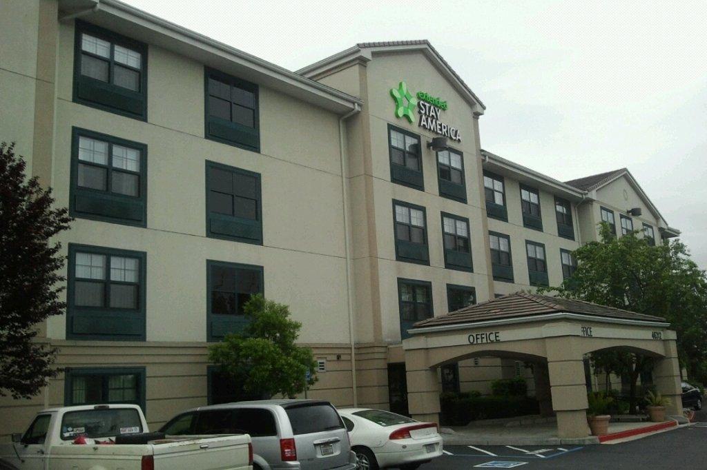 费利蒙暖泉美国长住酒店 Warm Springs District 外观 照片